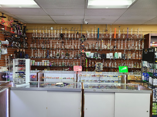 Tobacco Shop «US Tobacco», reviews and photos, 1701 N Larkin Ave #502, Crest Hill, IL 60403, USA