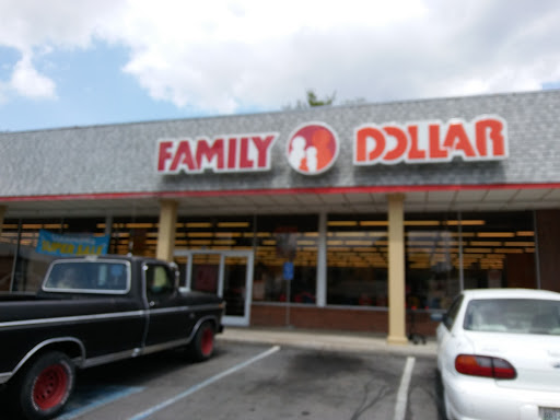 Dollar Store «FAMILY DOLLAR», reviews and photos, 2101 W State St, Bristol, VA 24201, USA