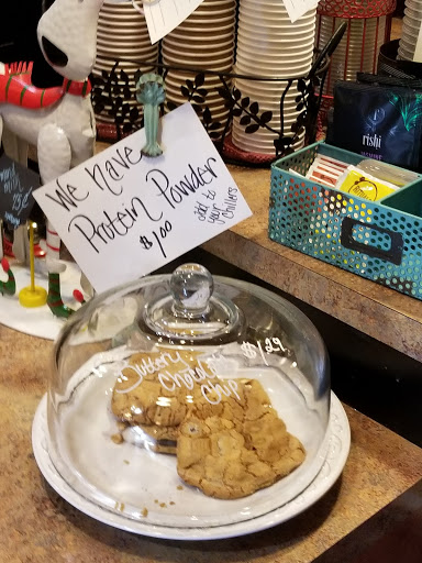 Coffee Shop «The Creme Coffee House», reviews and photos, 109 E 2nd St, Owensboro, KY 42303, USA