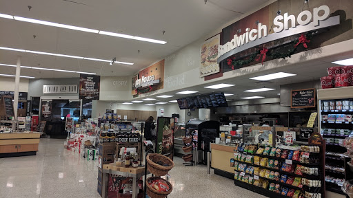 Hy-Vee Grocery Store