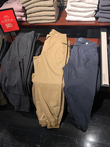 Clothing Store «Abercrombie & Fitch», reviews and photos, 1531 4th Ave, Seattle, WA 98101, USA