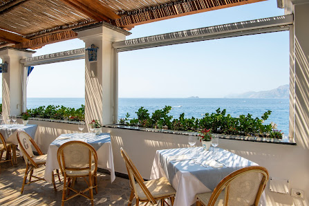 La Gavitella - Restaurant & Beach Via Gavitella, 1, 84010 Praiano SA, Italia