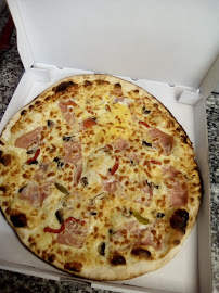 Plats et boissons du Pizzas à emporter Le refuge gourmand Pizza à Clermont-Ferrand - n°7