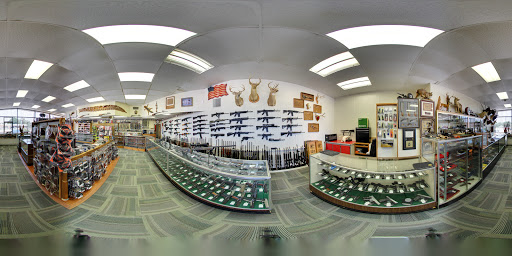 Gun Shop «Guns Plus», reviews and photos, 705 E Race Ave, Searcy, AR 72143, USA
