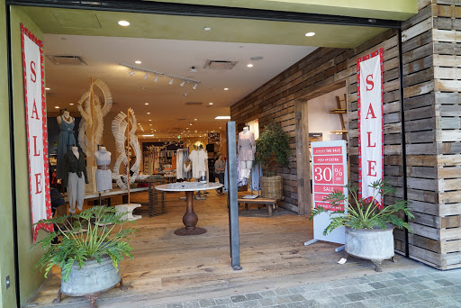 Stores to buy women's cardigans Honolulu