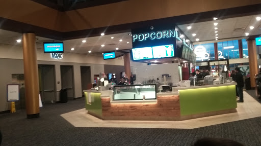 Movie Theater «Showcase Cinema de Lux Randolph», reviews and photos, 73 Mazzeo Dr, Randolph, MA 02368, USA