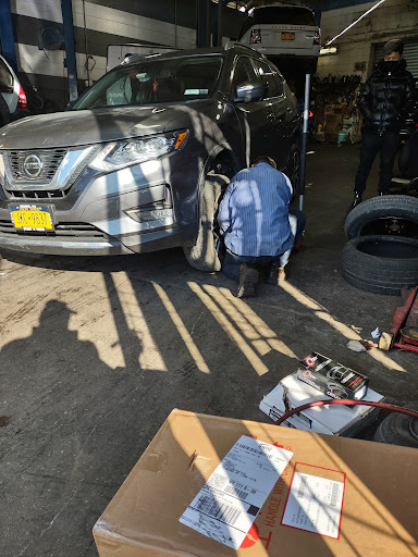 Auto Repair Shop «Isaac Auto Repair», reviews and photos, 3417 College Point Blvd, Flushing, NY 11354, USA