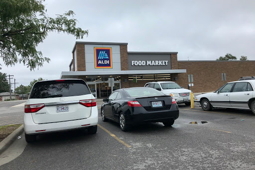 Supermarket «ALDI», reviews and photos, 1645 E Kearney St, Springfield, MO 65803, USA