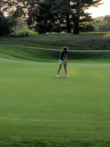 Golf Course «Wilkshire Golf Course», reviews and photos, 10566 Wilkshire Blvd NE, Bolivar, OH 44612, USA