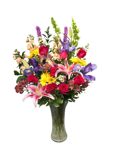 Florist «Dietz Flower Shop & Tuxedo Rental», reviews and photos, 969 E Kingsbury St, Seguin, TX 78155, USA