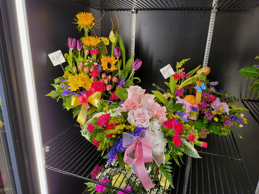 Florist «Sacalis Florist», reviews and photos, 575 Broadway, Bayonne, NJ 07002, USA