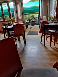 Atmosphère du Restaurant Le Cactus à Beauchalot - n°2