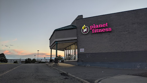Gym «Planet Fitness», reviews and photos, 175 Avenue A, Bayonne, NJ 07002, USA