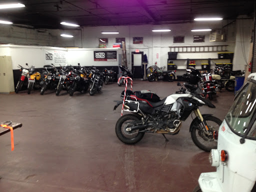 Motorcycle Shop «Moto Guild Chicago», reviews and photos, 2213 W Grand Ave, Chicago, IL 60612, USA