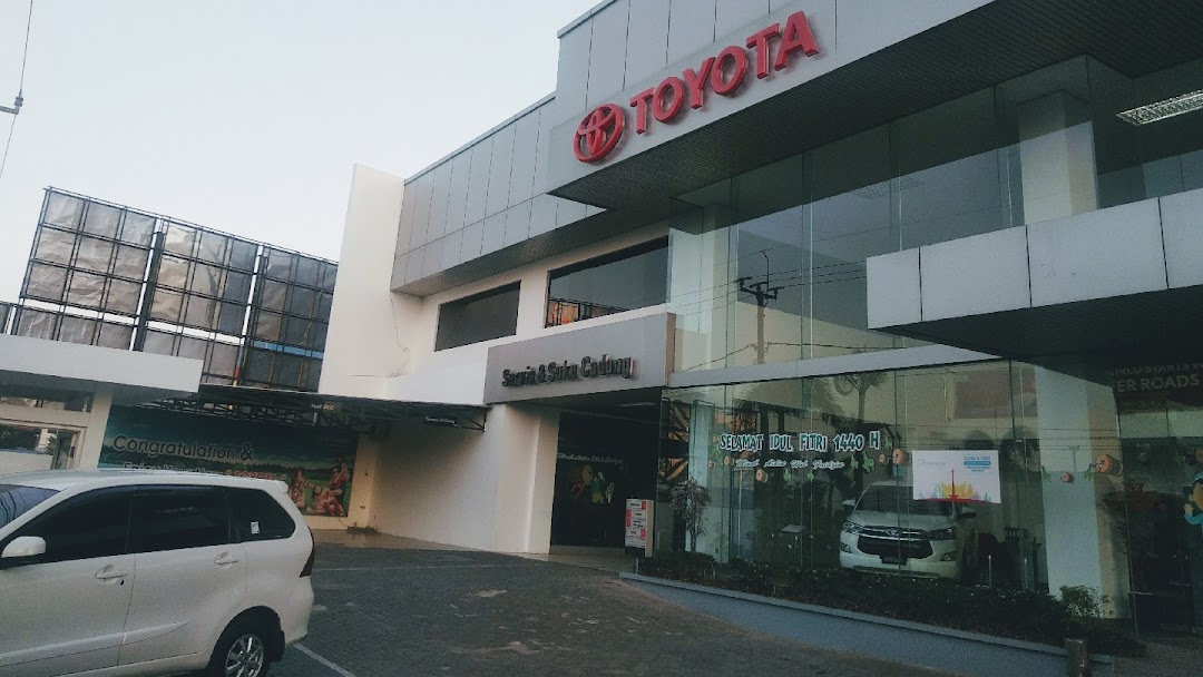 Toyota Cirebon Official