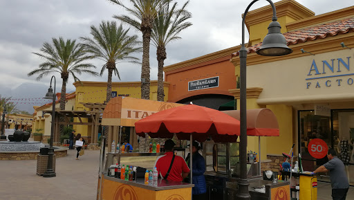 Shopping Mall «Desert Hills Premium Outlets», reviews and photos, 48400 Seminole Dr, Cabazon, CA 92230, USA