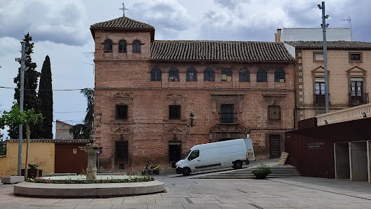 Casa Grande Pl. de la Constitucion, 6, 23550 Cabra del Santo Cristo, Jaén, España