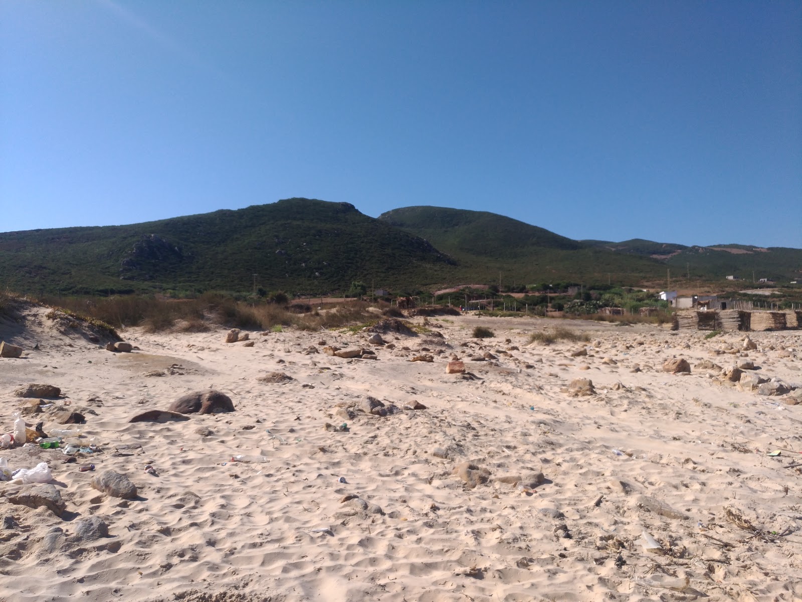 Zdjęcie Kef Abbed Beach położony w naturalnym obszarze