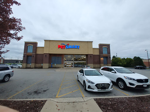 Pet Supply Store «PetSmart», reviews and photos, 5005 S 74th St, Greenfield, WI 53220, USA