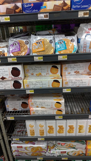 Grocery Store «Brunos Market & Deli», reviews and photos, Junipero St & 6th Ave, Carmel-By-The-Sea, CA 93923, USA