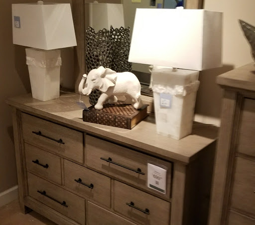 Furniture Store «Havertys Furniture», reviews and photos, 1918 Browns Bridge Rd, Gainesville, GA 30501, USA