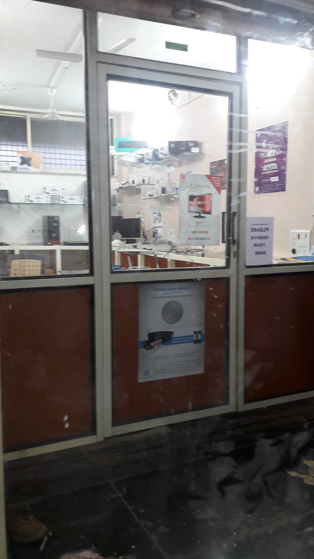 IT SOLUTIONS COMPUTER