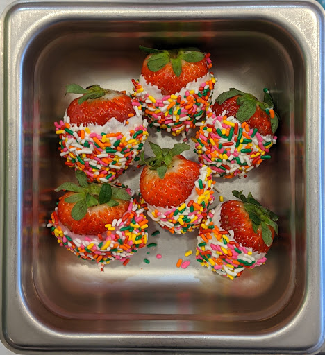 Frozen Yogurt Shop «sweetFrog», reviews and photos, 34 Shunpike Rd #28, Cromwell, CT 06416, USA