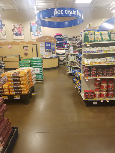 Pet Supply Store «PetSmart», reviews and photos, 10309 156th St E, Puyallup, WA 98373, USA