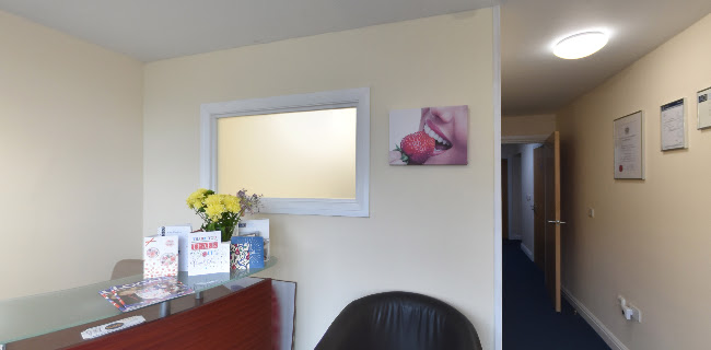 Trudental denture clinic - Implant and cosmetic denture clinic - Manchester