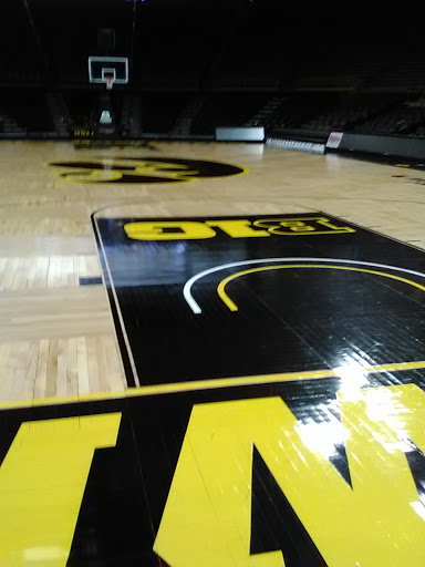 Basketball Court «Carver Hawkeye Arena», reviews and photos, 1 Elliot Drive, Iowa City, IA 52242, USA