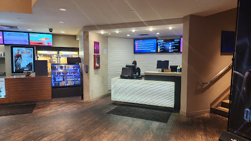 Cinpolis Luxury Cinemas La Costa Paseo Real image