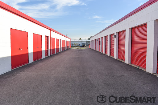 Self-Storage Facility «CubeSmart Self Storage», reviews and photos, 7209 Teckler Blvd, Crystal Lake, IL 60014, USA