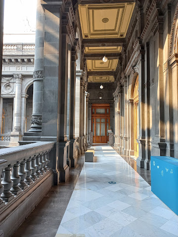 Museo Nacional De Arte (MUNAL) by null