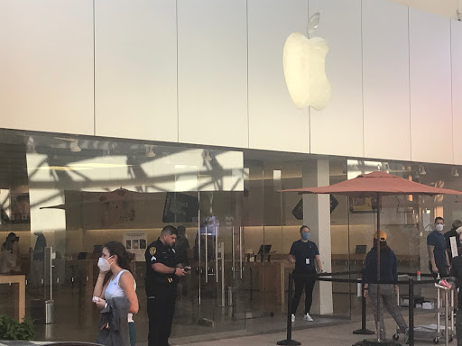 Computer Store «Apple La Cantera», reviews and photos, 15900 La Cantera Pkwy, San Antonio, TX 78256, USA