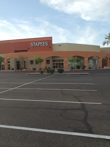 Office Supply Store «Staples», reviews and photos, 1110 W Elliot Rd, Tempe, AZ 85284, USA