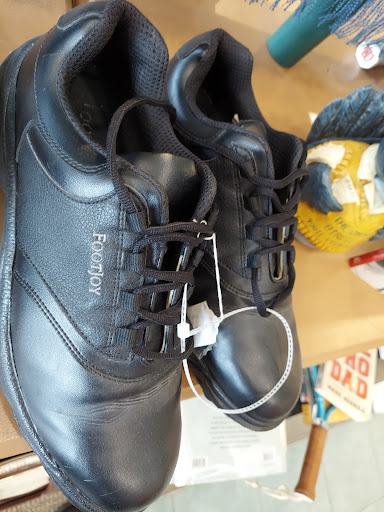 Thrift Store «House of Hope Resale», reviews and photos, 955 S Rand Rd, Lake Zurich, IL 60047, USA