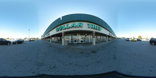 Shopping Mall «Southland Terrace Shopping Center», reviews and photos, 3971 7th Street Rd, Louisville, KY 40216, USA