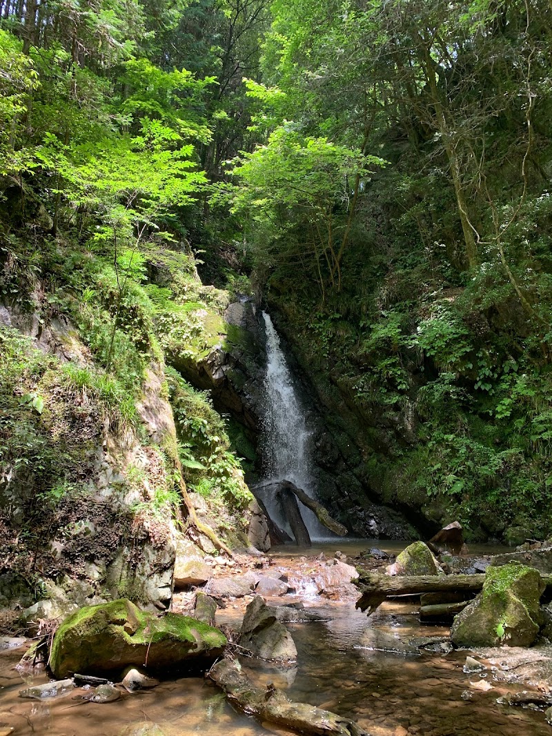 南山の滝