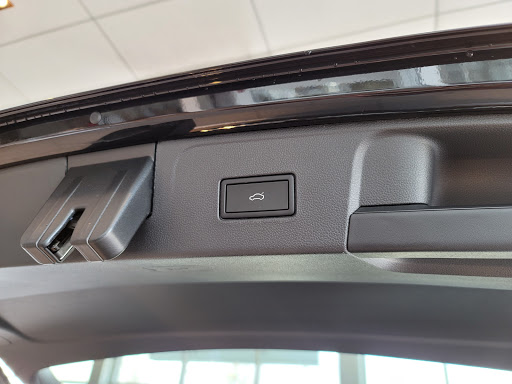 Volkswagen Dealer «Sutliff Volkswagen», reviews and photos, 1301 Paxton St, Harrisburg, PA 17104, USA