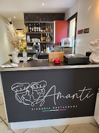 Atmosphère du Amanti Pizzeria Restaurant à Saint-Maurice-de-Gourdans - n°2