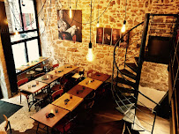 Atmosphère du LES FROMAGIVORES - Restaurant / Bar à Fromages à Lyon - n°16