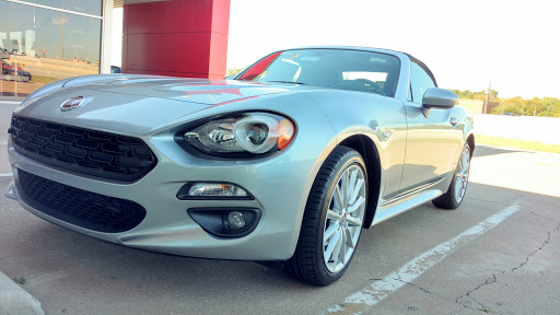 Car Dealer «Alfa Romeo FIAT of McKinney», reviews and photos, 800 N Central Expy, McKinney, TX 75070, USA