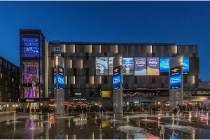 UCI Luxe Mercedes Platz image