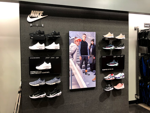 Clothing Store «Nike Factory Store», reviews and photos, 201 Boardwalk Blvd, Bossier City, LA 71111, USA