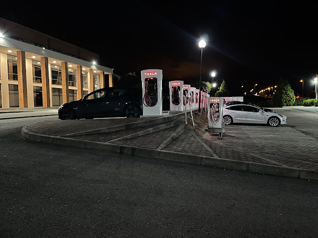 Tesla Supercharger - Mealhada