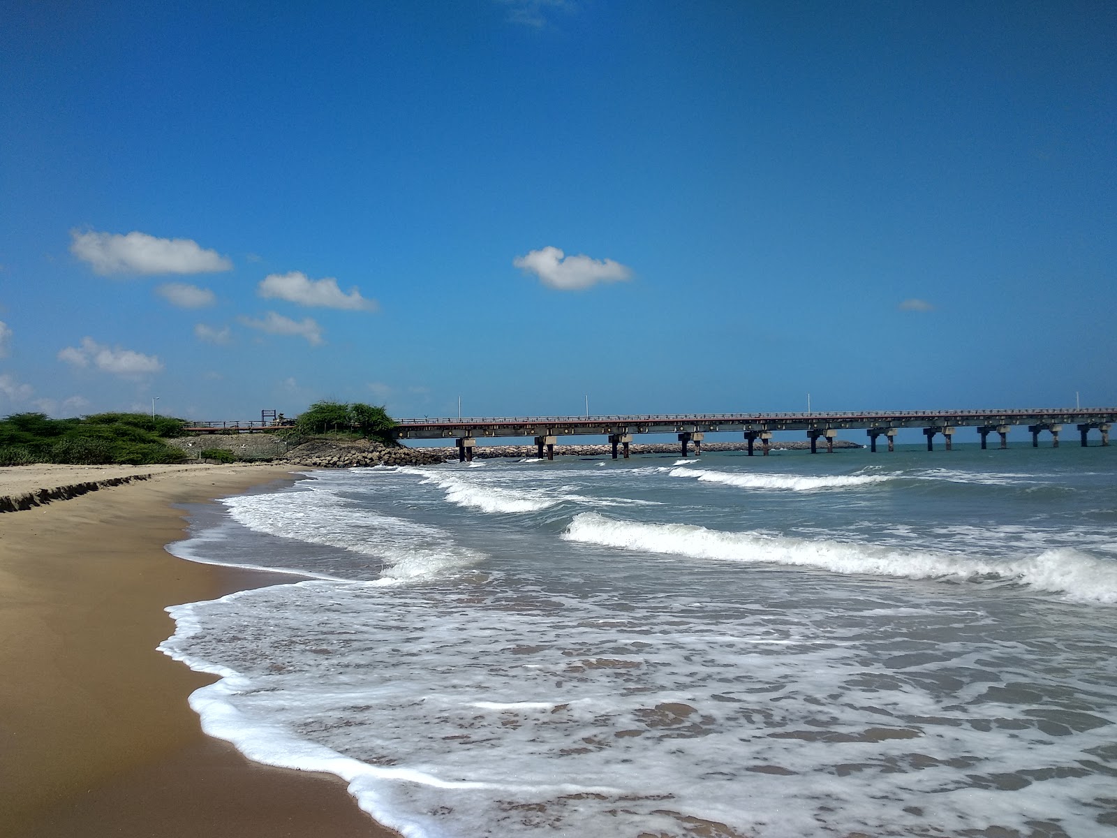 Foto von Nagore Beach mit beiger sand Oberfläche