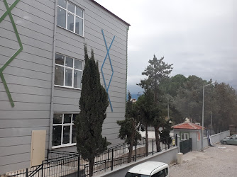 Muradiye Cumhuriyet Ortaokulu