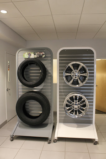 Chevrolet Dealer «Ron Tonkin Chevrolet», reviews and photos, 122 NE 122nd Ave, Portland, OR 97230, USA