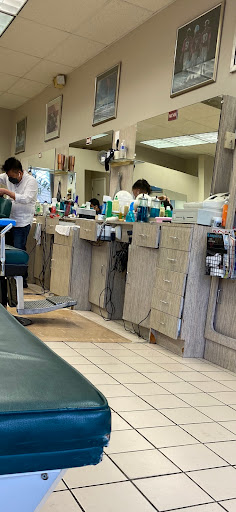 Barber Shop «Greenbriar Barber Shop», reviews and photos, 4090 Majestic Ln, Fairfax, VA 22033, USA