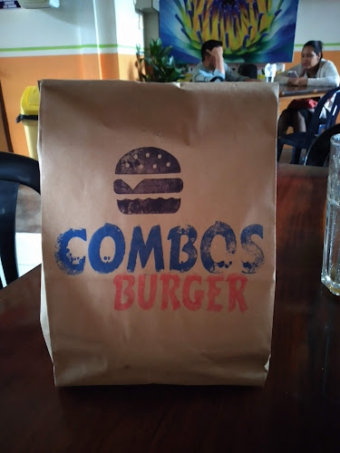 Comentarios y opiniones de Combo's Burger